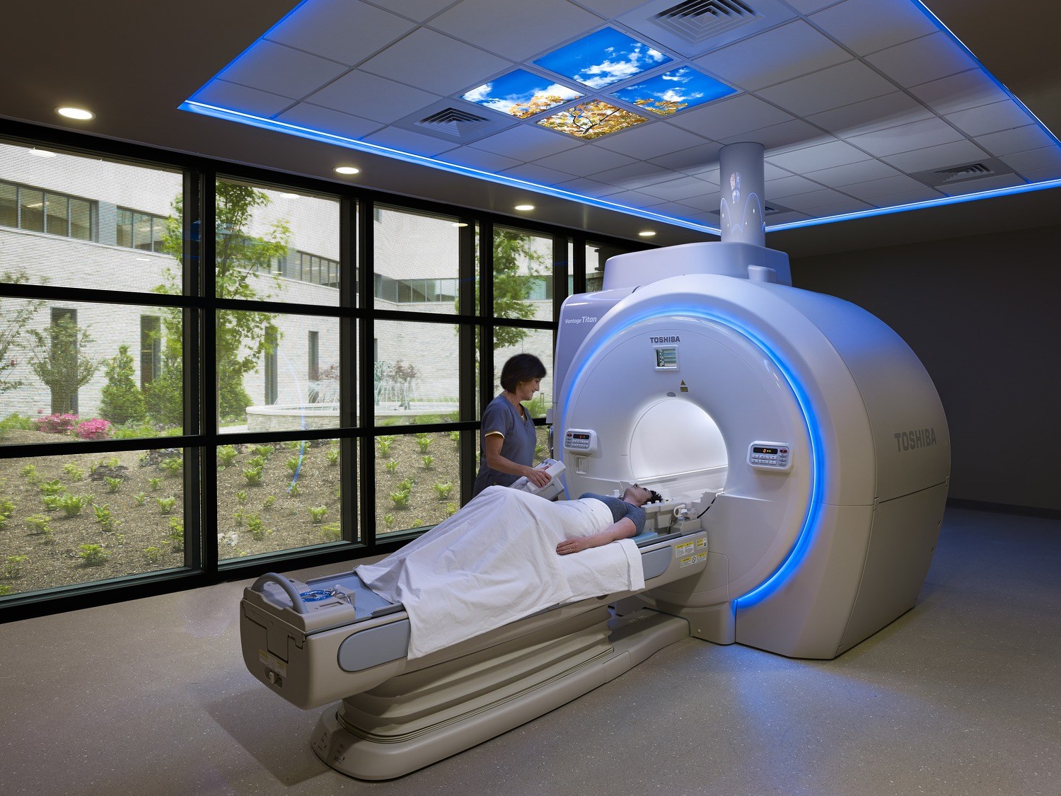 Construction management and micro-vibration engineering of MRI, PET-CT, SEM suites in North America.